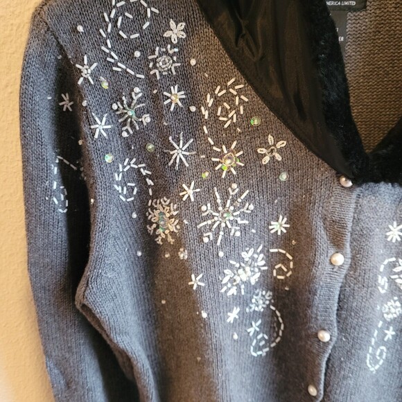 Designers Originals Studio Joy Sweater Womens M Gray White Snowflakes Cardigan - Picture 12 of 16